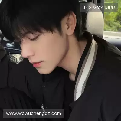 石珺胡